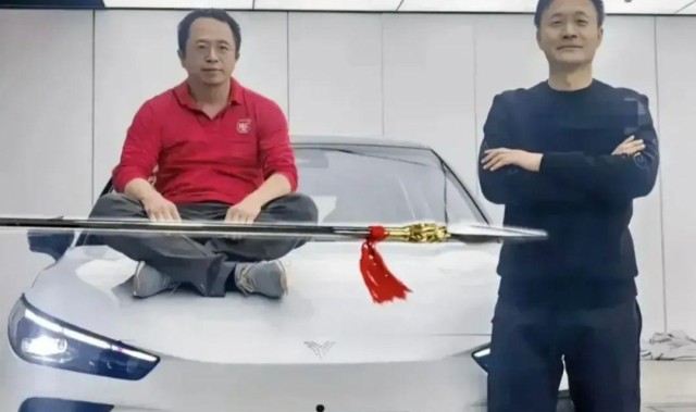 小金体育登录入口-三年亏光183亿！周鸿祎的造车梦，为何成了一地鸡毛？