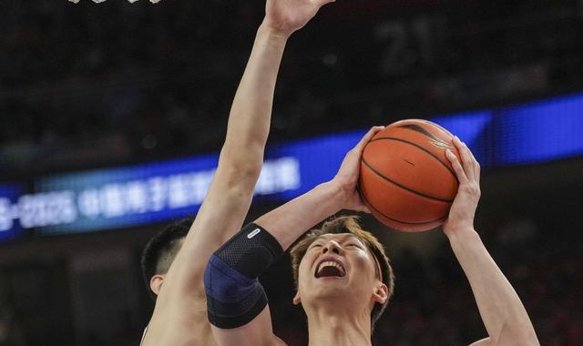4比1战胜广厦队 上海男篮时隔24年再夺CBA总冠军|上海队|浙江广厦|赛季|主场|球队_新浪新闻